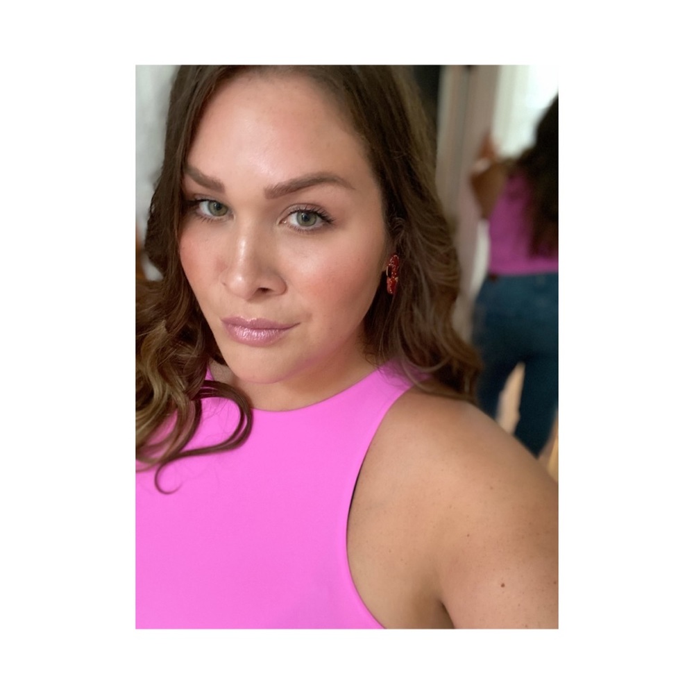Meet your Posher, Simone